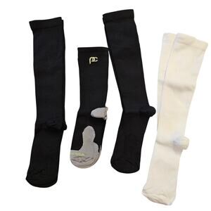 NWT Pro compression socks lot of 4 S / M diabetic recovery basic color made USA